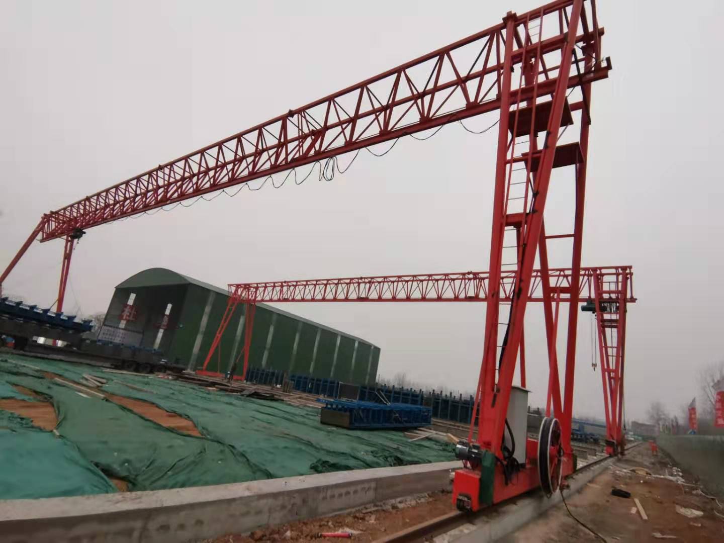 中國交建基礎建設集團，310國道改擴建洛陽新安段，ME90+90/10t-43m-9m一臺，MH10t-43m-9m-2臺，MH5t-22m-9m-1臺